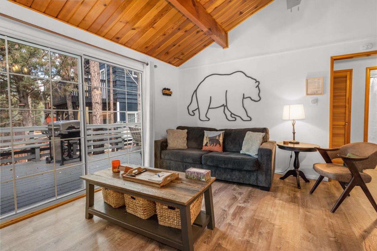 Dark Pine Retreat - Excellent Setting Compliments This Charming Big Bear Cabin! ビッグ・ベア・シティ エクステリア 写真